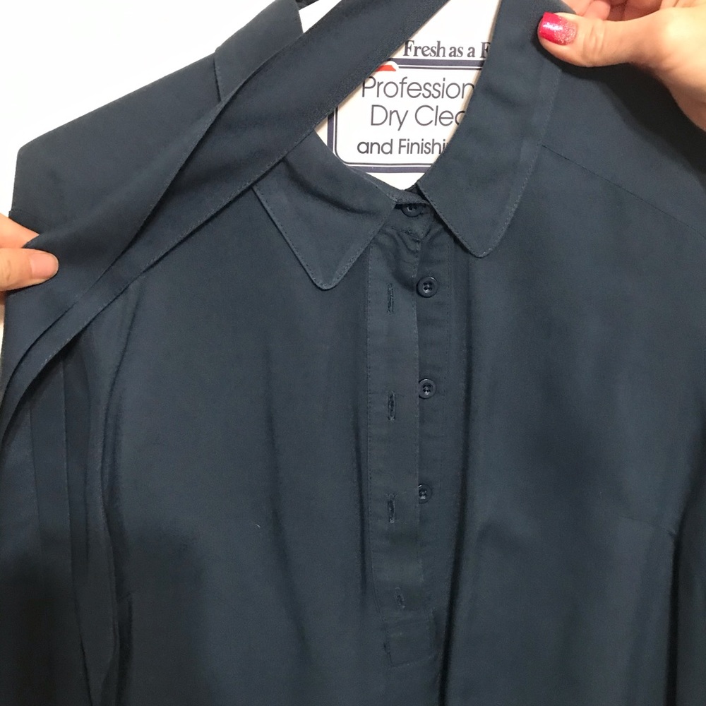 Blouse - Picture 2 of 3